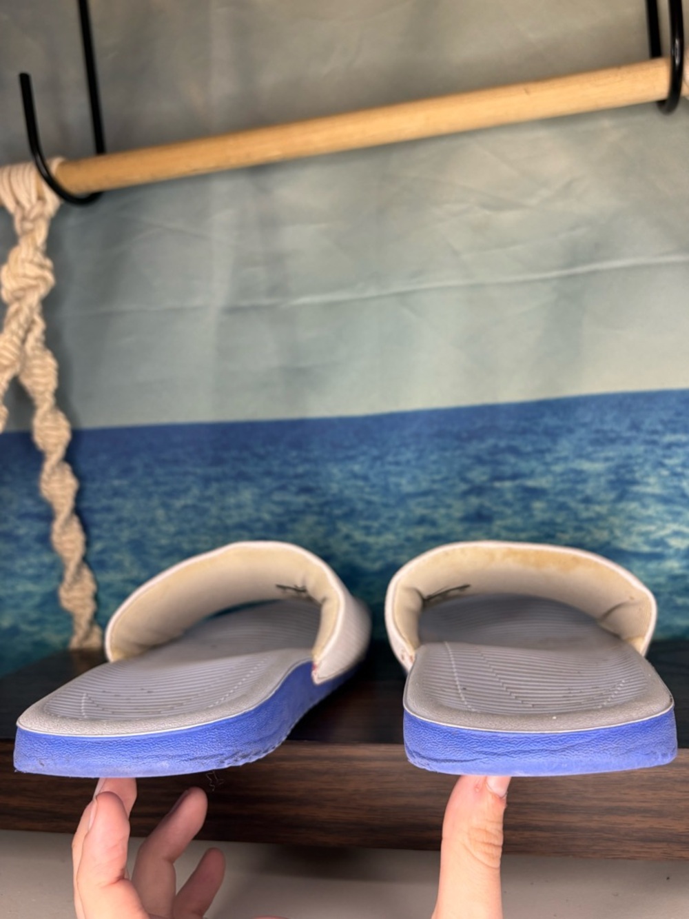 Nike Kids Kawa White and Pink Slides - Picture 5 of 10